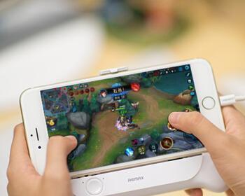 iPhone手机发热降温技巧（科学应对高温问题，保护你的iPhone）  第3张