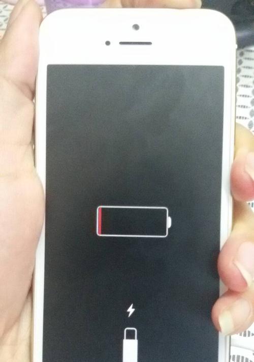 iPhone手机无法开机？教你解决开不了机的问题！（iPhone开机故障分析及处理方法，快速恢复正常使用）  第1张