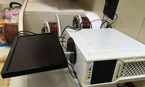 闲置多年的显示器不亮了，怎么办（教你轻松解决显示器长时间不亮的问题）  第1张