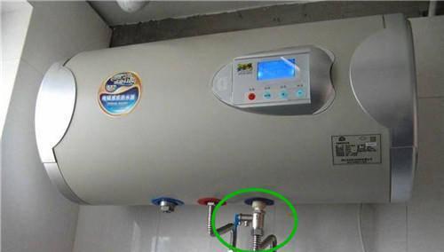 电热水器开关漏水的维修方法（了解电热水器开关漏水的原因及处理方法）