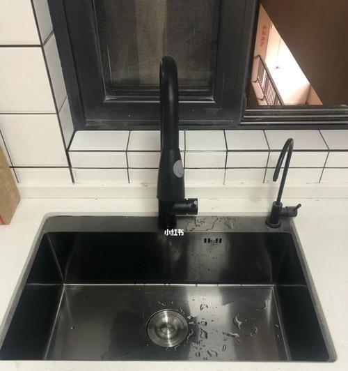 厨房油烟机水槽打孔方法（实用指南）  第3张