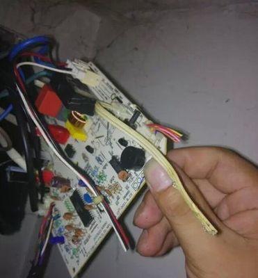 如何解决显示器出现白条线的问题（白条线故障原因分析及解决方案）  第3张