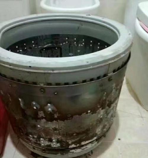 全自动洗衣机如何彻底清洁污垢（全自动洗衣机清洗指南及步骤）  第3张