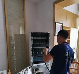 长沙清洗油烟机的价格及服务质量调查（长沙清洗油烟机市场的竞争激烈）
