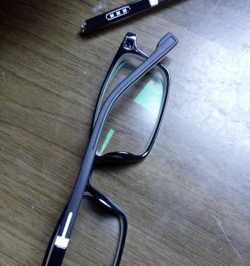 投影仪聚光镜烧坏了怎么修（投影仪聚光镜故障修复指南）  第3张