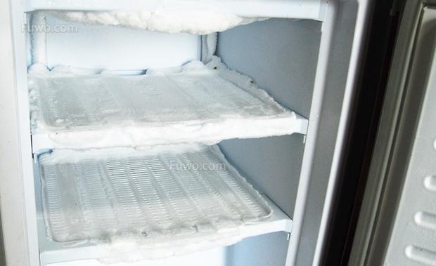 如何清洗长时间不使用的冰箱（教你如何清洗冰箱）  第2张