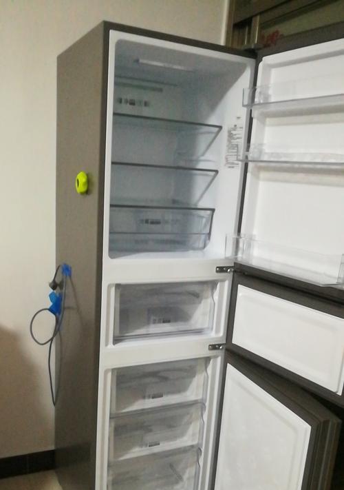 如何修理海尔冰箱不通电故障（诊断和解决海尔冰箱停电问题的有效方法）  第1张