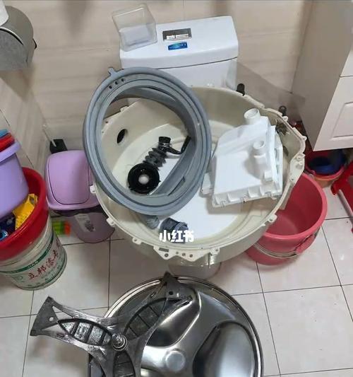 老式洗衣机拆机清洗方法（快速清洁恢复洗衣机效能）