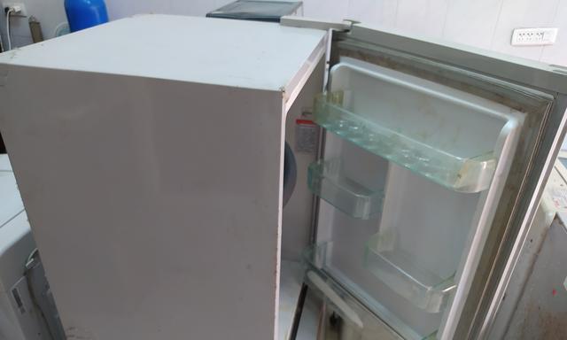 冰箱冷藏孔堵了怎么办（解决冰箱冷藏孔堵塞问题的实用方法）  第3张