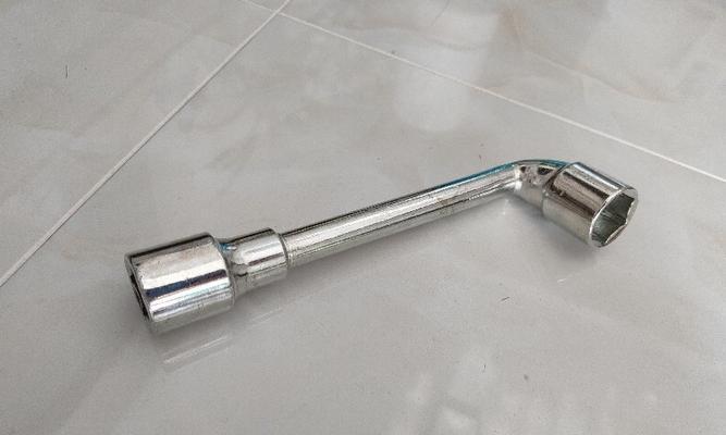 解决热水器镁棒螺丝不动的问题（螺丝松动会导致镁棒失效）  第3张