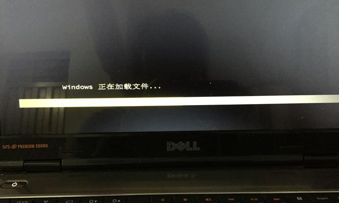 数字显示器开机黑屏的解决方法（如何应对数字显示器开机后无显示的问题）  第2张