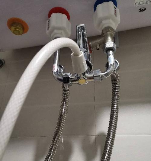 热水器开关老漏水如何修理（探索热水器开关老漏水的原因及解决方案）  第1张