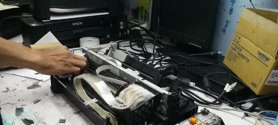 打印机连续进纸问题解析（打印机为何无法停止进纸及解决方法）  第3张
