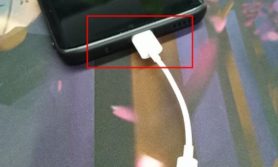 笔记本电脑耳机应该插在哪个接口？找不到耳机接口怎么办？